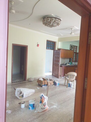 Living Room in 4 BHK Independent House at Sector 17 – for Rent