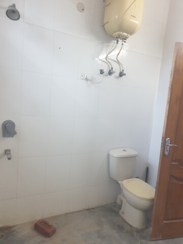 Bathroom in 4 BHK Independent House at Sector 17 – for Rent