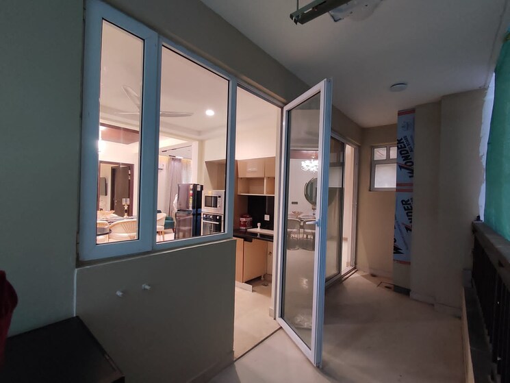 Room, international airport road 4 Bedroom 2525 Sq.Ft. Apartment In International Airport Road Zirakpur 9033967