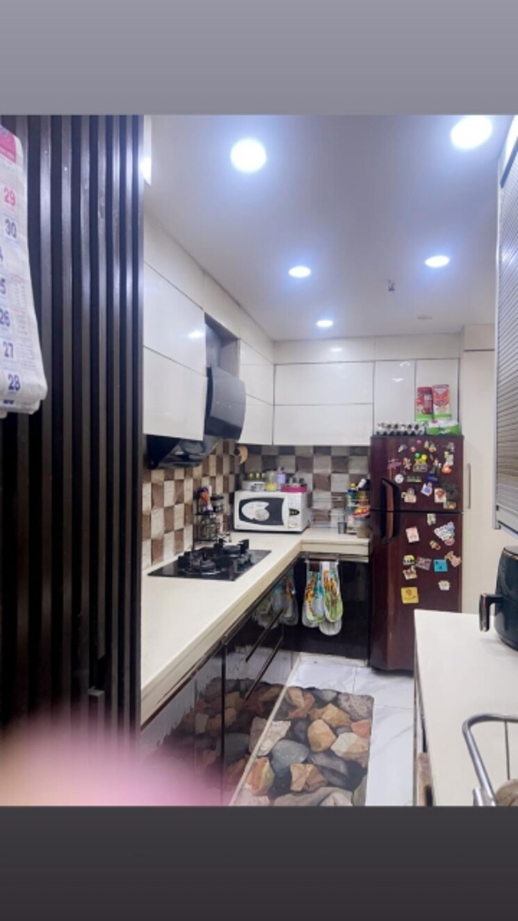 Kitchen, paras-seasons 3.5 Bedroom 1695 Sq.Ft. Apartment In Sector 168 Noida 9034082