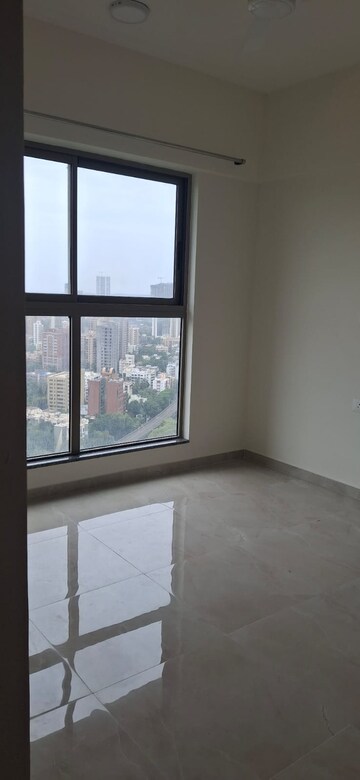 Bedroom in 2 BHK Apartment at Sheth Irene, Malad West – for Rent