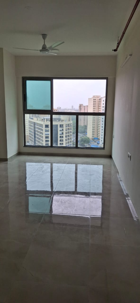 2 BHK Apartment For Rent in Sheth Irene