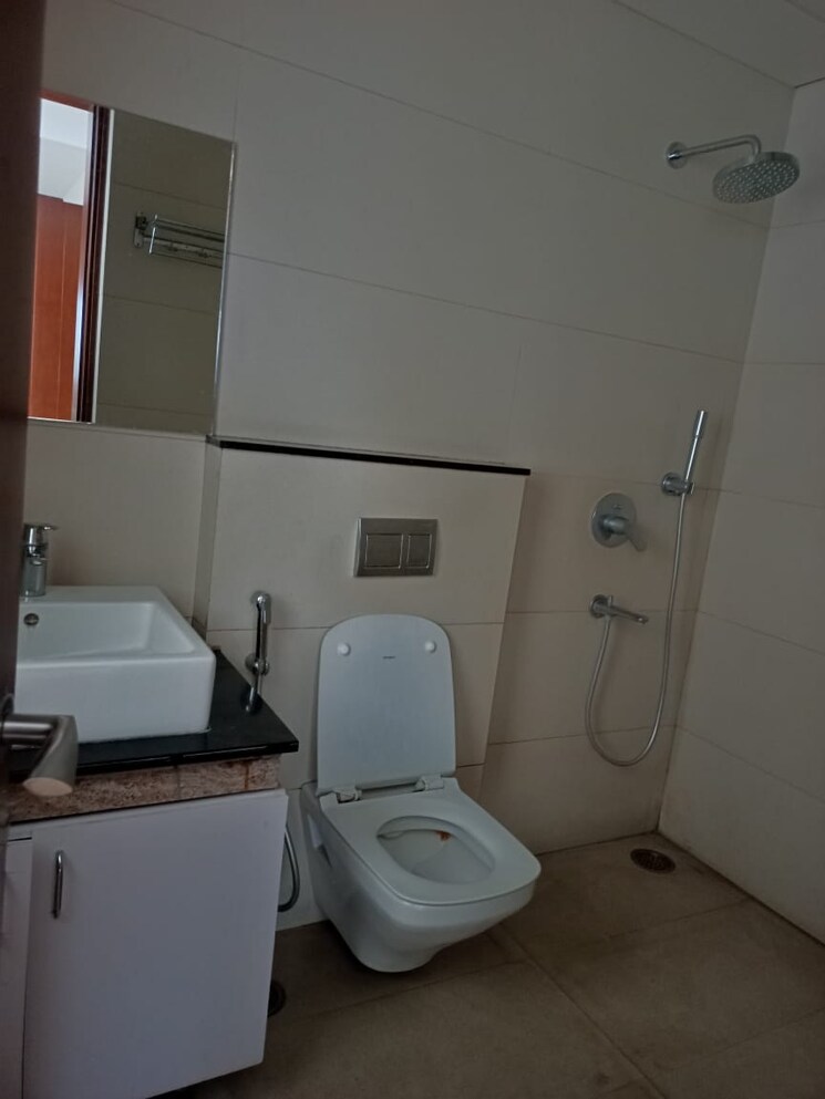 Bathroom, pramuk-mm-meridian 4 Bedroom 3540 Sq.Ft. Apartment In Jayanagar Bangalore 9034044