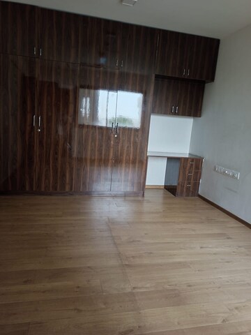 Room in 4 BHK Apartment at Pramuk MM Meridian, Jayanagar – for Sale