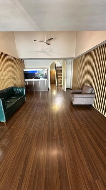 Kitchen in 4 BHK Villa at Juhu Scheme, Juhu – for Rent