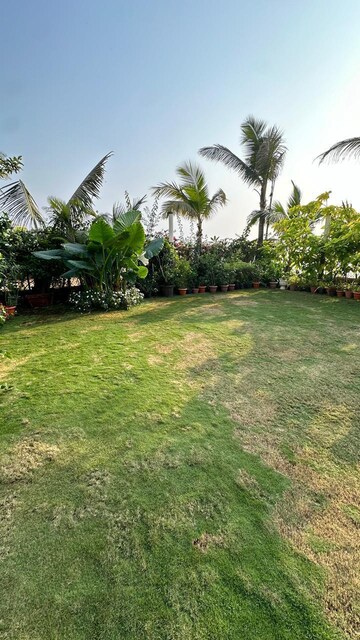 4 BHK Villa – Garden View at Juhu Scheme, Juhu - for Rent