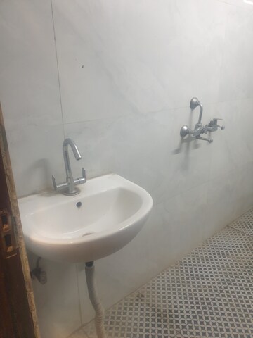 Bathroom in 1 RK Independent House at Sector 16 – for Rent