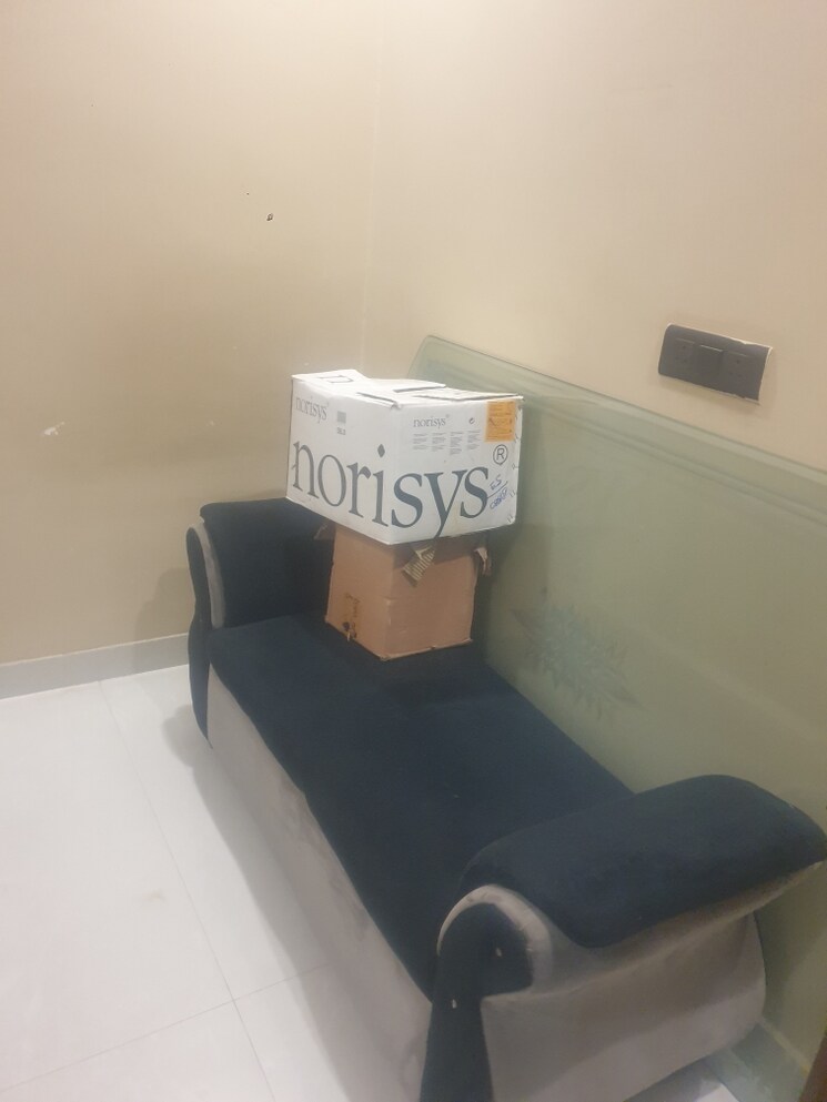 Living Room, sector 16 1 RK 350 Sq.Ft. Independent House In Sector 16 Faridabad 9034083