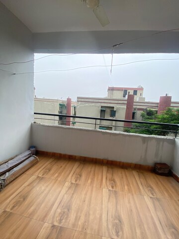 Balcony in 4 BHK Apartment at Sector 12 Dwarka – for Rent