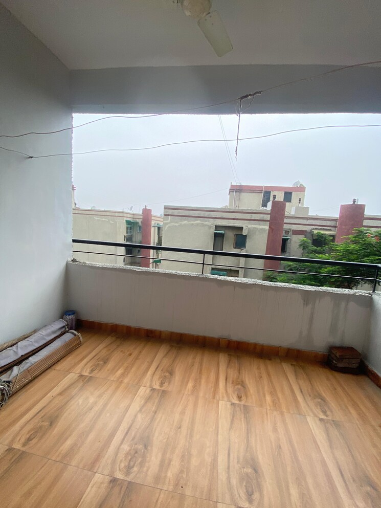 Balcony, sector 12 dwarka 4 Bedroom 1950 Sq.Ft. Apartment In Sector 12 Dwarka Delhi 9034067