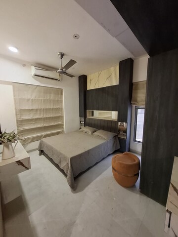 Living Room in 2 BHK Apartment at Andheri West – for Rent