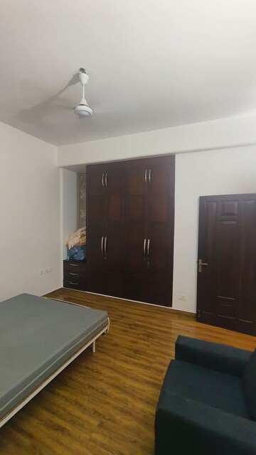 Bedroom in 2 BHK Builder Floor at Safdarjung Enclave – for Rent