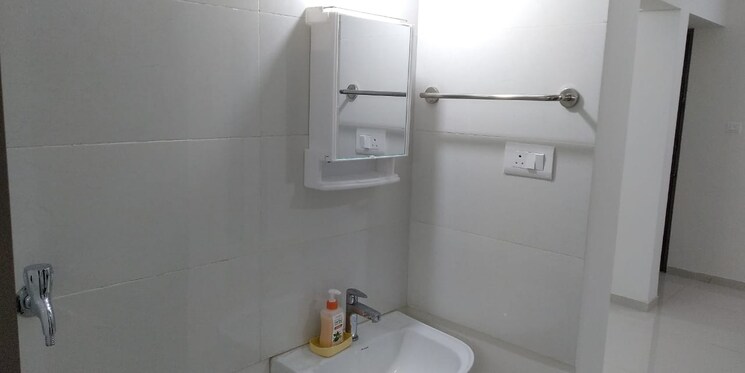 Bathroom, paranjape-trident-towers 1 Bedroom 445 Sq.Ft. Apartment In Wakad Pune 9034062