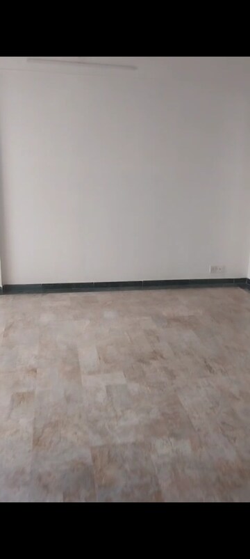 Room in 2 BHK Apartment at Hiranandani Estate Windsor, Ghodbunder Road – for Rent