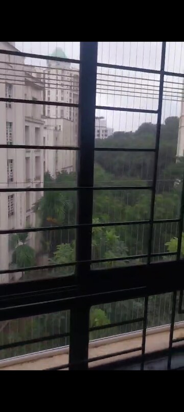 Room in 2 BHK Apartment at Hiranandani Estate Windsor, Ghodbunder Road – for Rent