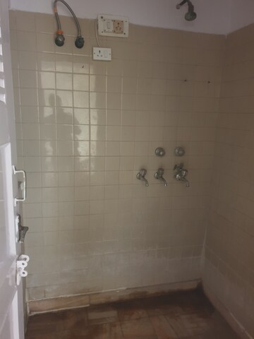 Bathroom in 3 BHK Independent House at Sector 16 – for Rent
