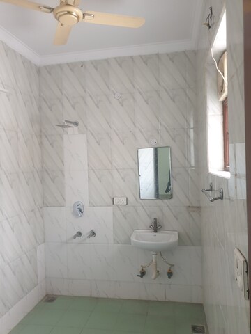 Bathroom in 3 BHK Independent House at Sector 16 – for Rent