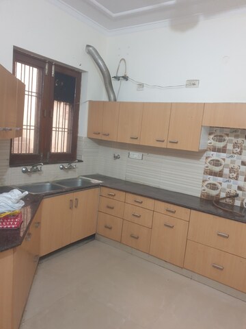Kitchen in 3 BHK Independent House at Sector 16 – for Rent