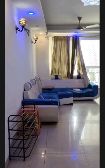 3.5 BHK + Pooja Room,Servant Room Apartment For Rent in Paras Seasons