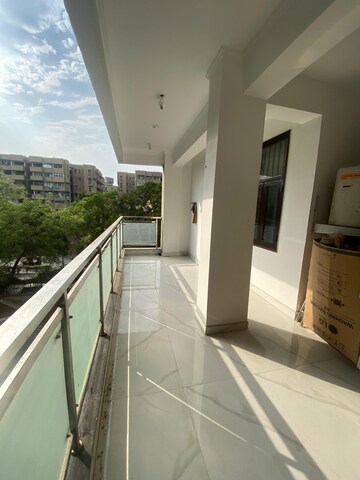 Balcony in 3 BHK Apartment at Sector 5 Dwarka – for Rent