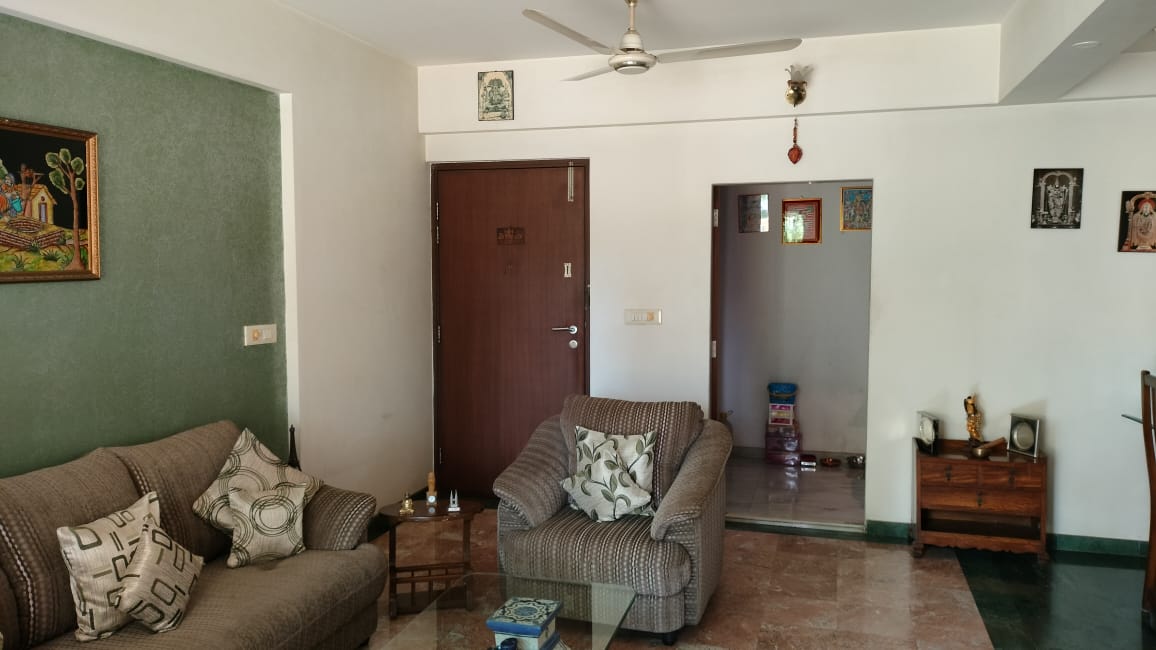 2 BHK Apartment For Rent in Hiranandani Estate
