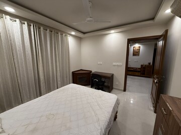 Bedroom in 3 BHK Builder Floor at Vasant Kunj – for Rent