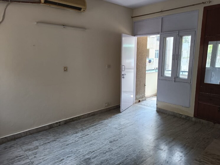 Room, telecom-city 3 Bedroom 1700 Sq.Ft. Apartment In Sector 62 Noida 9034198