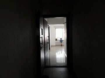 Room in 2 BHK Apartment at Akshay Floria, Anand Nagar – for Rent
