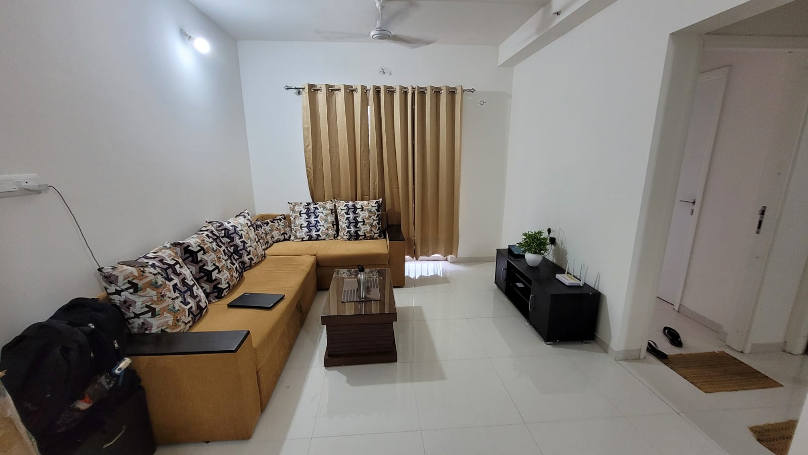 1 BHK + Pooja Room Apartment For Rent in Godrej Hillside