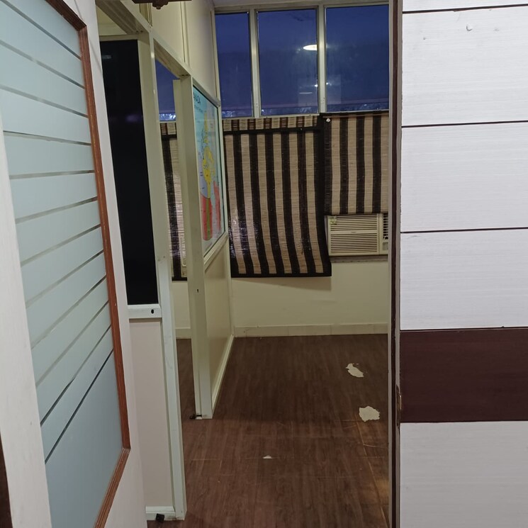 Balcony, chandigarh airport Commercial Office Space 400 Sq.Ft. In Chandigarh Airport Chandigarh 9034217