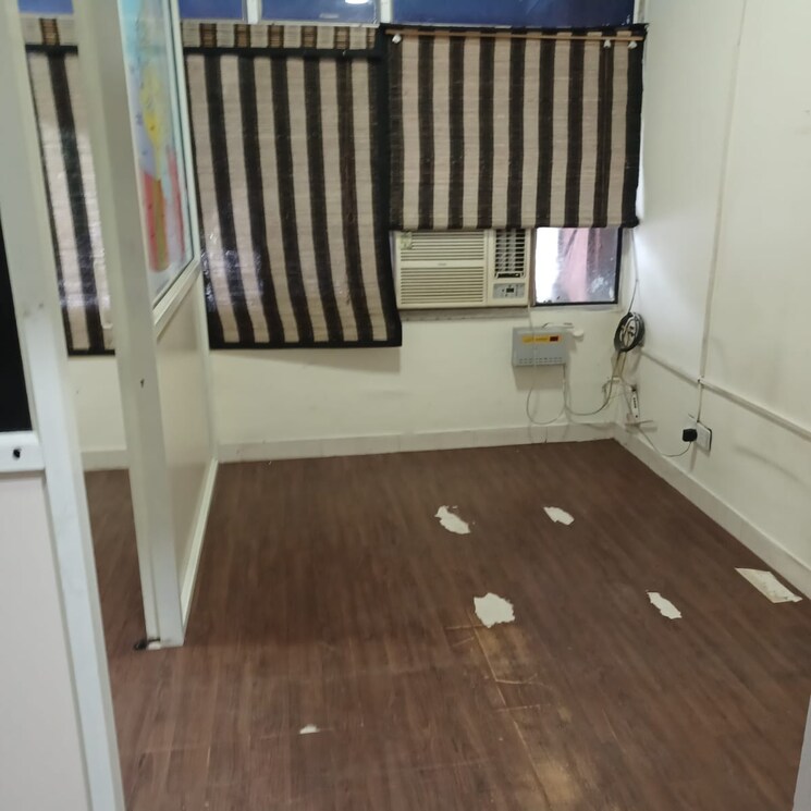 Balcony, chandigarh airport Commercial Office Space 400 Sq.Ft. In Chandigarh Airport Chandigarh 9034217