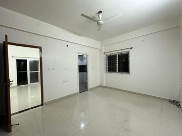 Room in 2 BHK Builder Floor at Hsr Layout – for Rent