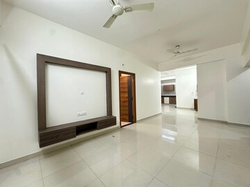 Room in 2 BHK Builder Floor at Hsr Layout – for Rent