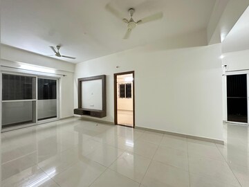 Room in 2 BHK Builder Floor at Hsr Layout – for Rent