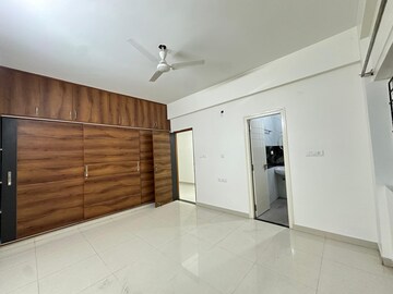 Room in 2 BHK Builder Floor at Hsr Layout – for Rent