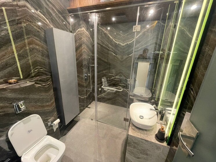 Bathroom, mittal-ruia-park 4 Bedroom 5000 Sq.Ft. Villa In Juhu Mumbai 9034248