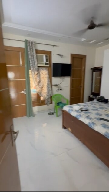 Bedroom in 2.5 BHK Apartment at Wave City, Wave City – for Rent