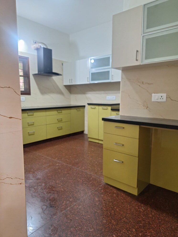 Kitchen, domlur 5 Bedroom 3600 Sq.Ft. Independent House In Domlur Bangalore 9034281