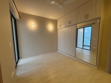 Room in 3 BHK Apartment at M3M Sky City, Sector 65 – for Rent