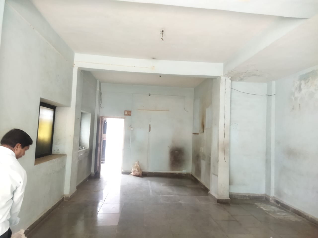 Retail Shop For Rent in Lasure Point Opp Solitair