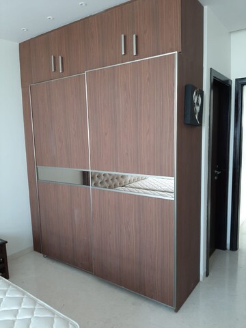 Furnished Amenities in 3 BHK Apartment at Oberoi Realty Exquisite, Goregaon East – for Rent