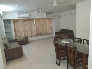 Team Area in 3 BHK Apartment at Sanidhya Apartment, Malabar Hill – for Rent