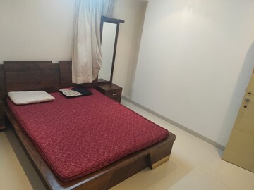 Bedroom in 3 BHK Apartment at Sanidhya Apartment, Malabar Hill – for Rent
