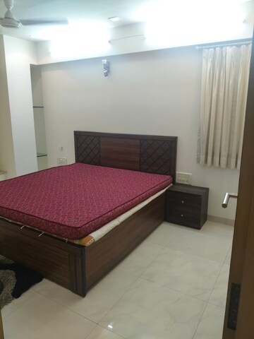Bedroom in 3 BHK Apartment at Sanidhya Apartment, Malabar Hill – for Rent