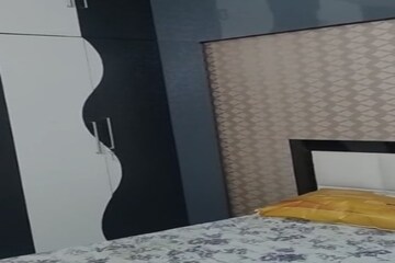 Bedroom in 4 BHK Builder Floor at Minto Park – for Sale