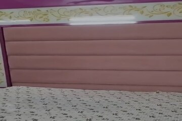 Bedroom in 4 BHK Builder Floor at Minto Park – for Sale