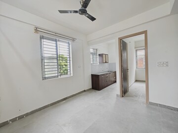 Room in 1 BHK Builder Floor at Haralur Road – for Rent