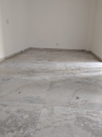 Room in 2 BHK Independent House at Sector 108 – for Rent