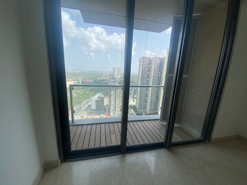 Room in 3 BHK Apartment at Lodha Aura, Wadala – for Sale