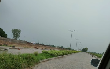 Plot For Sale in Lalru